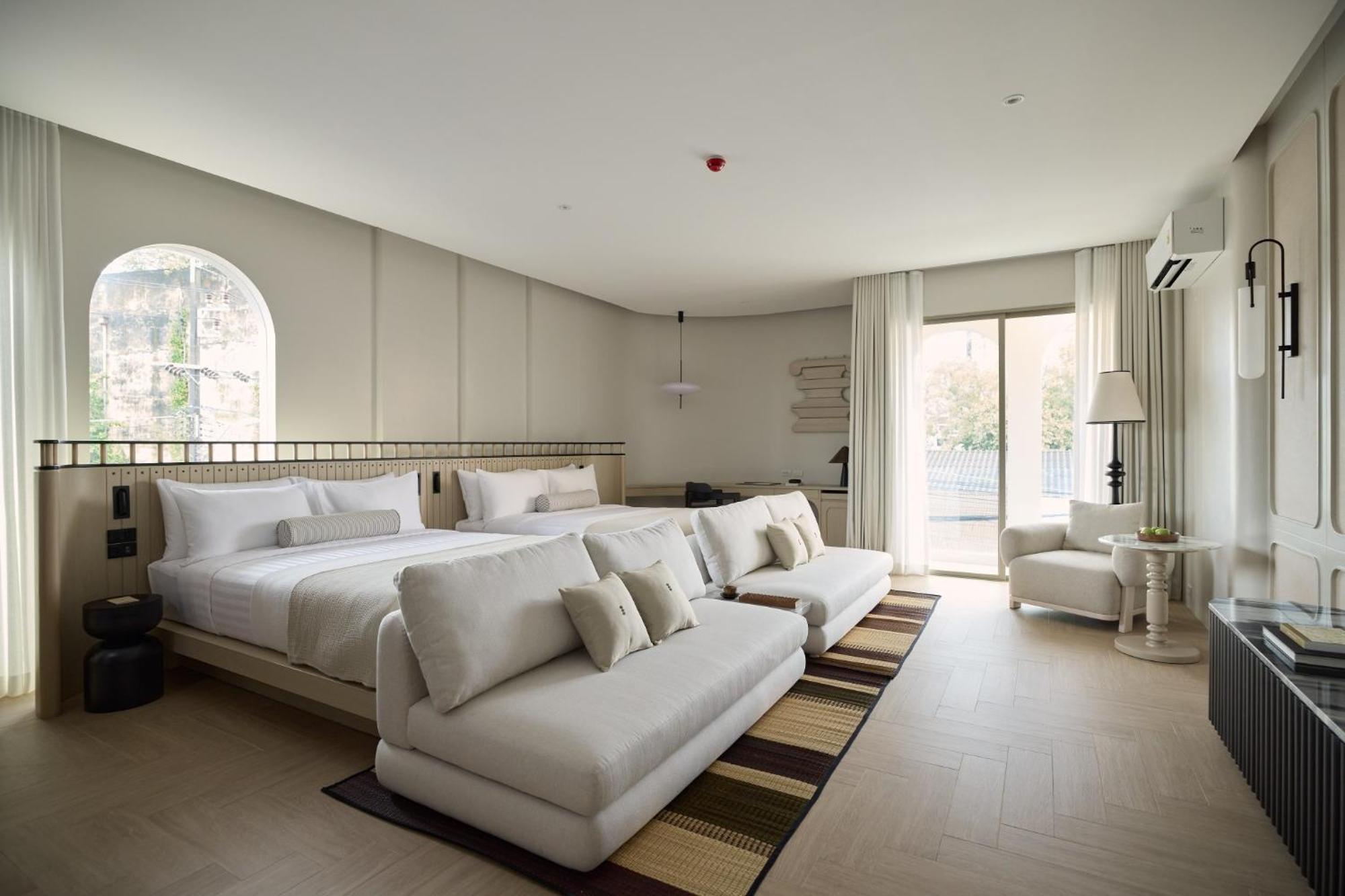 Hotel Arco Phuket Town Esterno foto